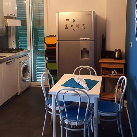 ヴェンティミーリアLa Casa Di Marcoアパートメント エクステリア 写真