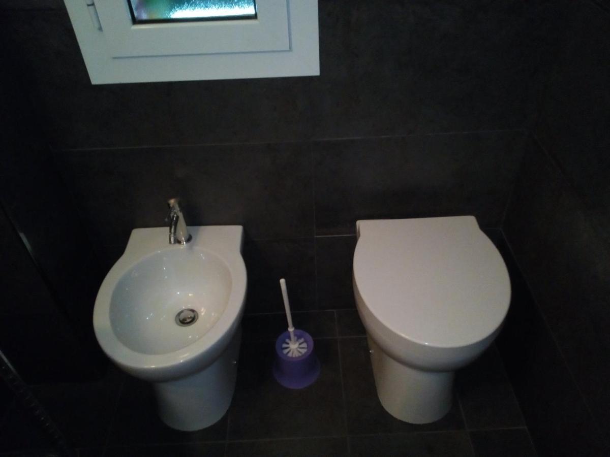 ヴェンティミーリアLa Casa Di Marcoアパートメント エクステリア 写真